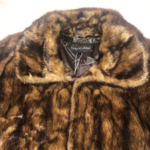 Gorgeous faux fur waist coat - Picture 2 of 6